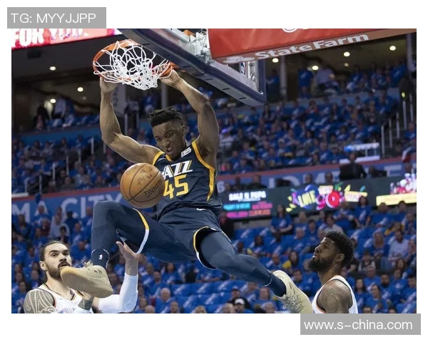 多诺万米切尔领衔球队奋战季后赛展现超强实力与无限潜力